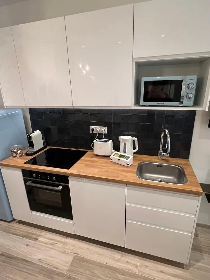 The Palm Central Paris - Comfort And Air Conditioning In The 9Th Apartman