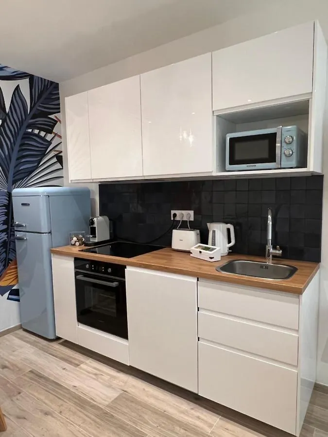The Palm Central Paris - Comfort And Air Conditioning In The 9Th Apartman